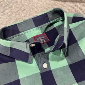 UNTUCKit Men's Casual Green and Navy Plaid Shirt